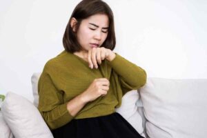 Cattivo odore sulla pelle dopo la doccia, l’accappatoio potrebbe essere il colpevole
