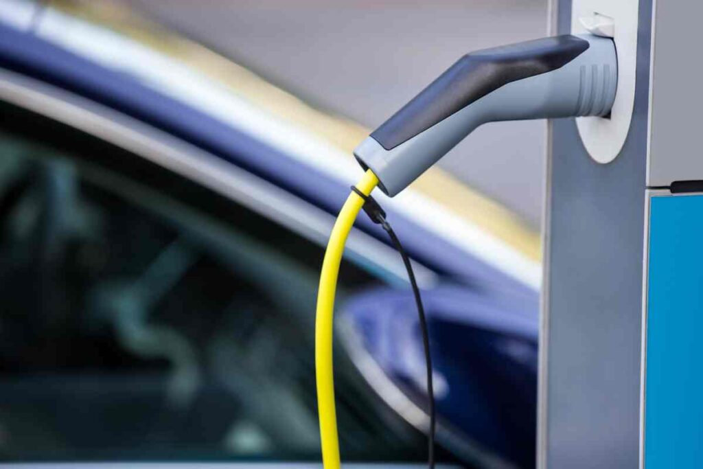 Colonnine elettriche, parte oggi il bonus per privati e condomini