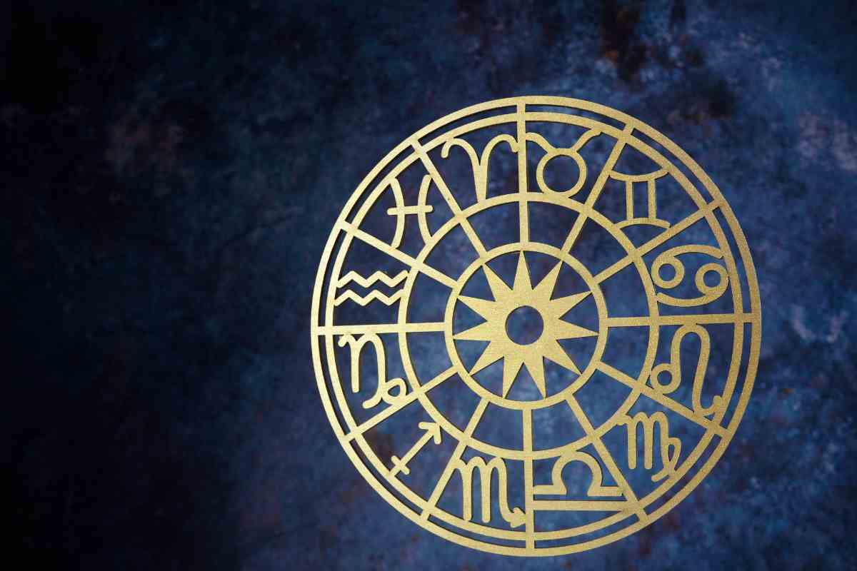 Oroscopo soldi e stelle: i segni baciati dalla dea bendata