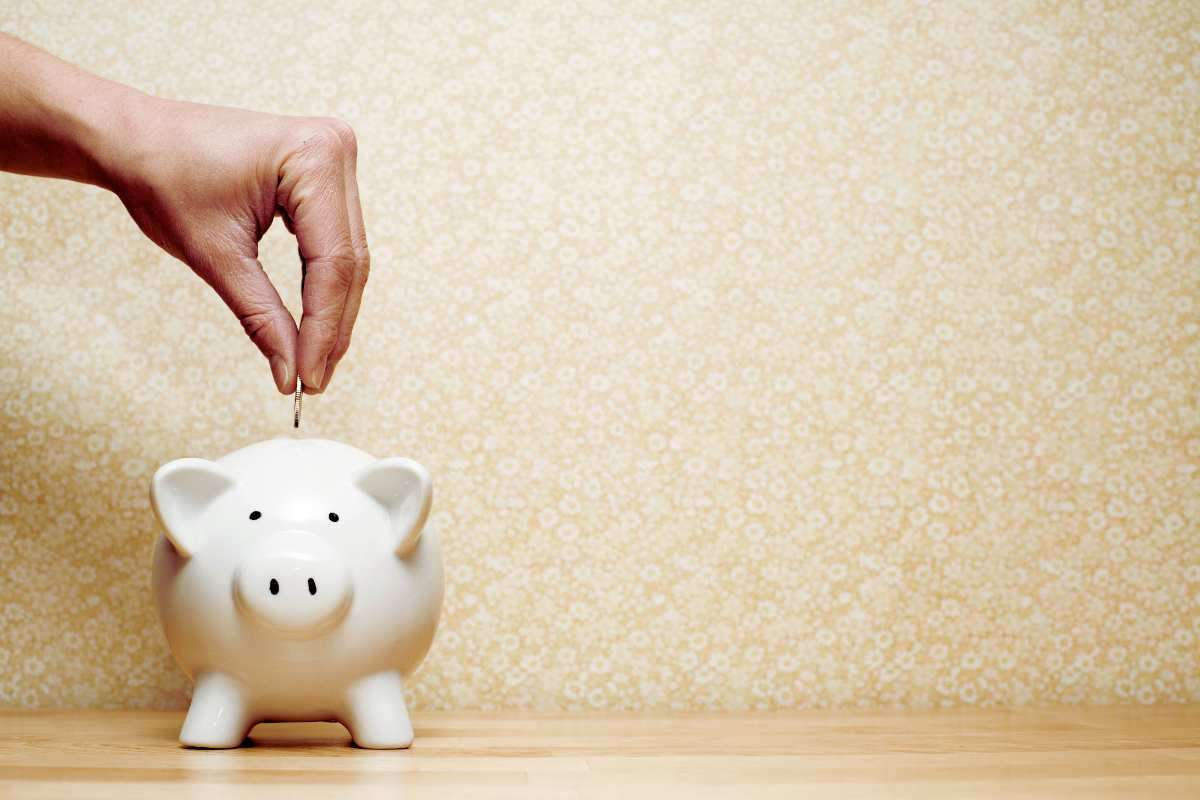 risparmiare fino a 4mila euro l'anno, ecco dove fare la spesa